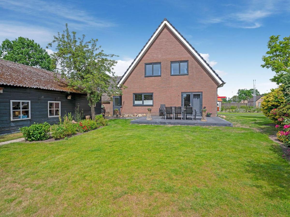 Charming Villa In Lemele With A Nice Garden Exterior photo